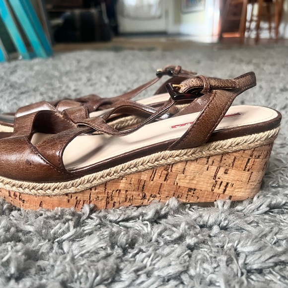 Prada caramel brown wedge sandal with rope cork heel and tortoise shell buckle. - Picture 4 of 8